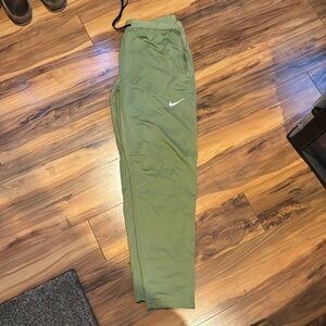 Nike jogger running pants